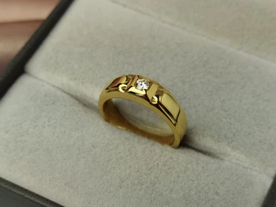 แหวนเพชรผู้ชาย Jasper Bezel