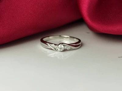 แหวนเพชรผู้ชาย Summit Solitaire