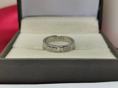 แหวนเพชรผู้ชาย Emerson Channel