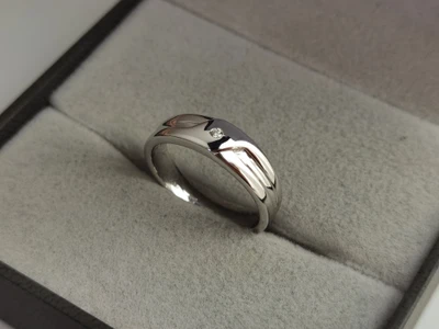 แหวนเพชรผู้ชาย Blake Bezel