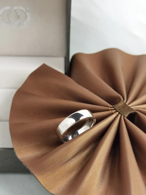 แหวนเพชรผู้ชาย Chase Signet