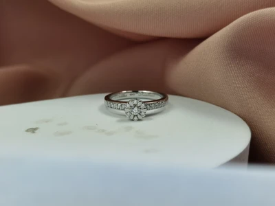 แหวนเพชรผู้ชาย Nash Signet