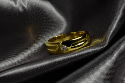 แหวนเพชรผู้ชาย Quentin Bezel