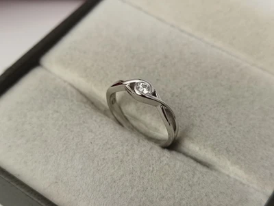 แหวนเพชรผู้ชาย Saxon Line