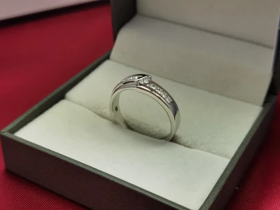 แหวนเพชรผู้ชาย Weston Channel