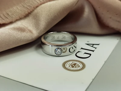 แหวนเพชรผู้ชาย Nash Line