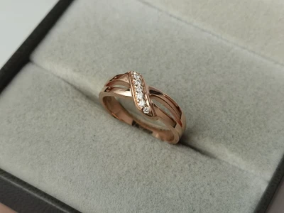 แหวนเพชร Caprice Twist