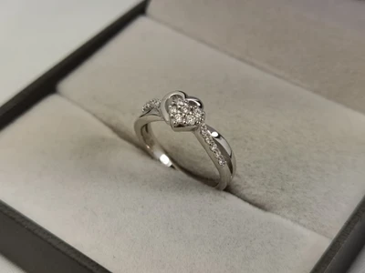 แหวนเพชร Camille Cluster