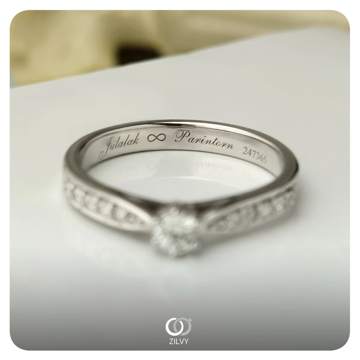 แหวนเพชรประดับข้าง Rose — ภาพงานจริง