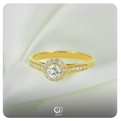 แหวนเพชร Nadia Aura