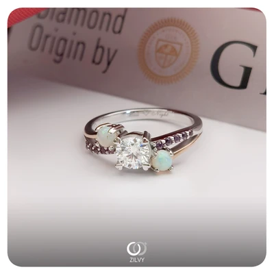 แหวนเพชร Astrid Flanked