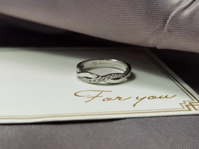 แหวนเพชร Lisette Twist