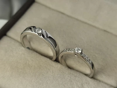 แหวนเพชร Venetia Flanked