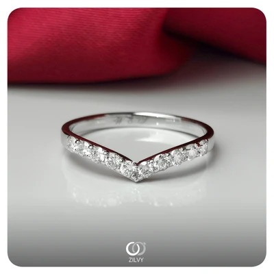 แหวนเพชร Yvette Eternity