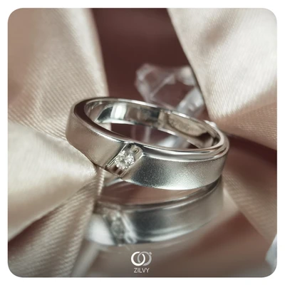 แหวนเพชร Brielle Cluster