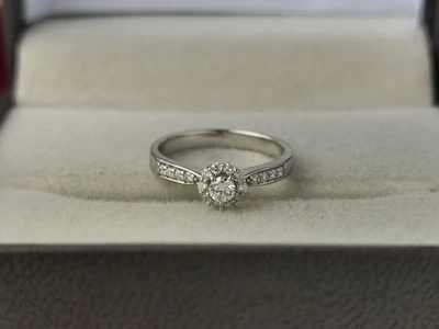 แหวนเพชร Celeste Aura