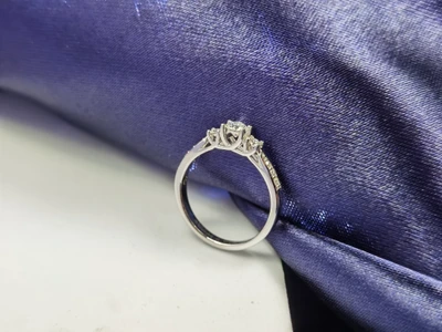 แหวนเพชร Lucienne Trinity