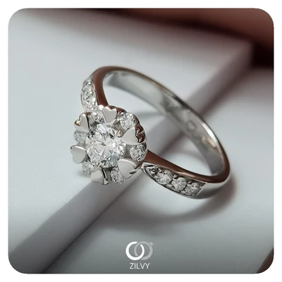 แหวนเพชร Nadine Cluster