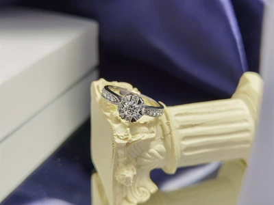 แหวนเพชร Ivy Aura