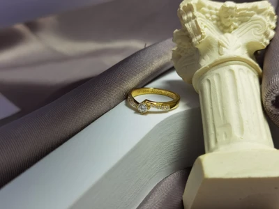 แหวนเพชร Ivy Flanked