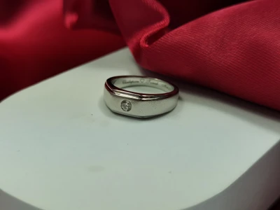 แหวนเพชร Celine Flanked