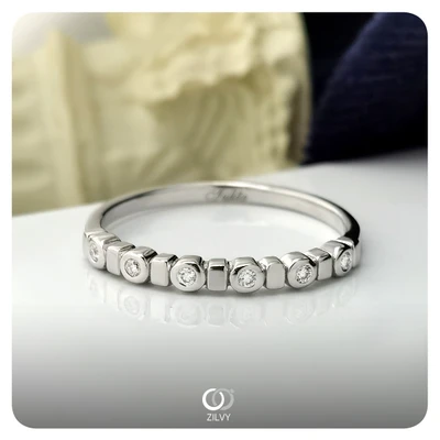 แหวนเพชร Ines Band