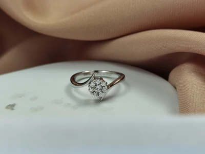 แหวนเพชร Rosette Cluster