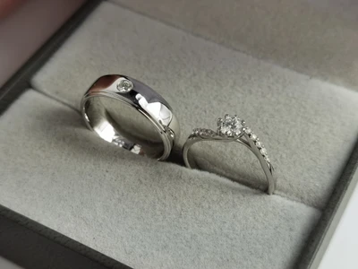 แหวนเพชร Reine Twist