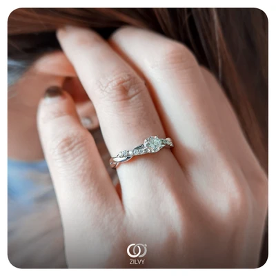 แหวนเพชร Celestine Twist