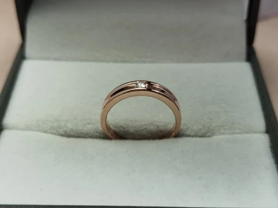 แหวนเพชร Iris Solitaire