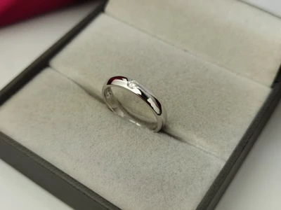 แหวนเพชร Maren Bezel