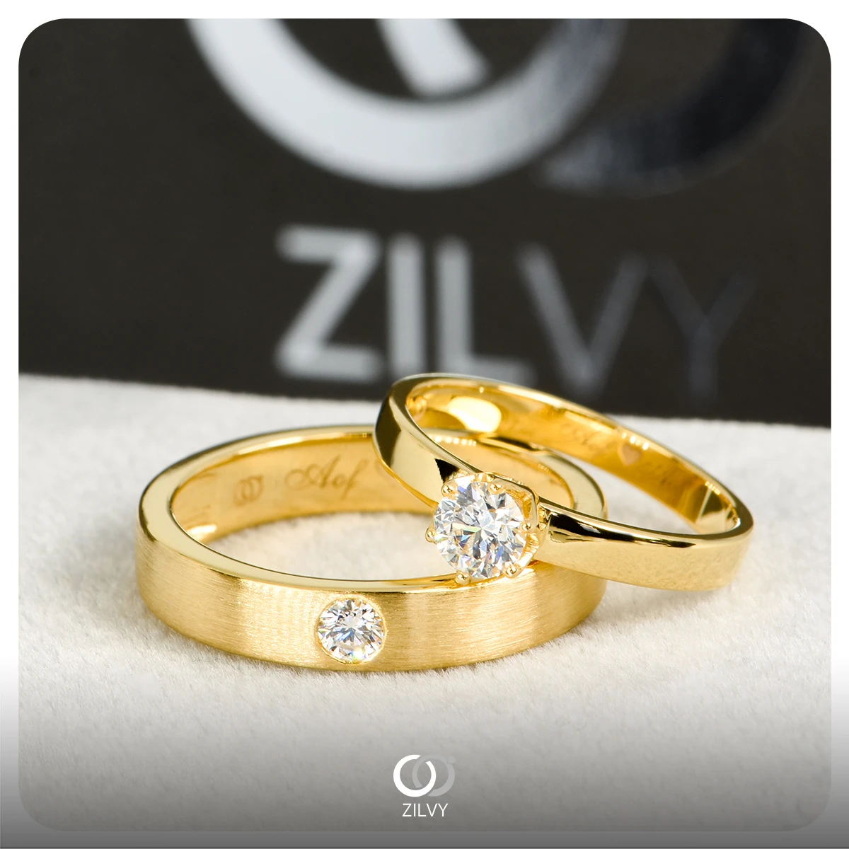 Lisette Solitaire — Real piece