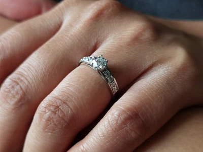 แหวนเพชร Louisa Duo