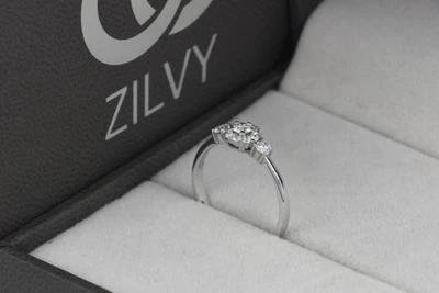 แหวนเพชร Marcelle Halo