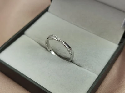 แหวนเพชร Elia Twist