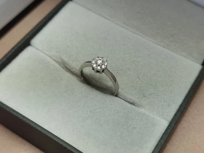 แหวนเพชร Vera Cluster