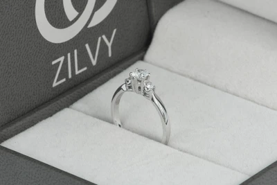 แหวนเพชร Zinnia Duo