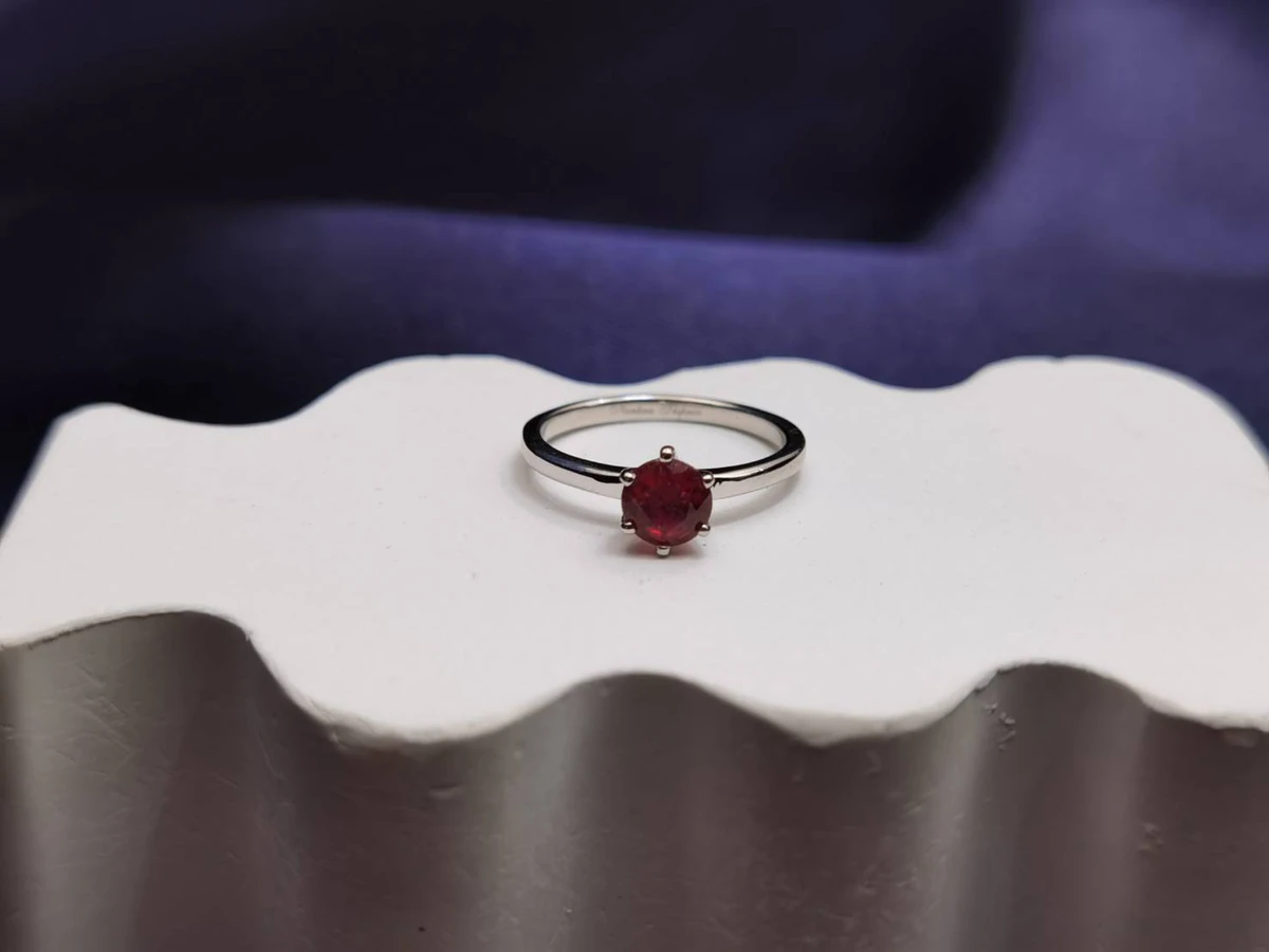 Adeline Solitaire — Real piece