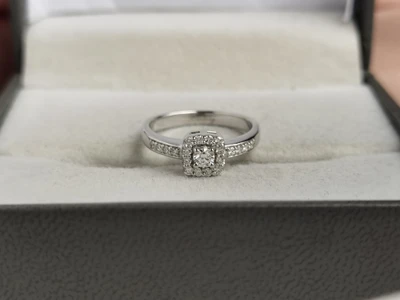 แหวนเพชร Adora Channel