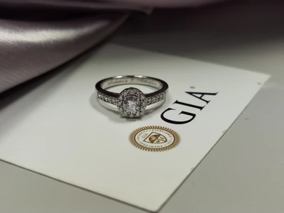 แหวนเพชร Maren Halo