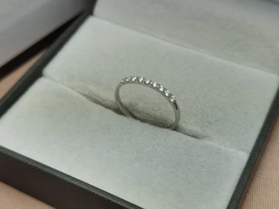 แหวนเพชร Nadine Twist