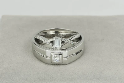 แหวนเพชร Evangeline Twist