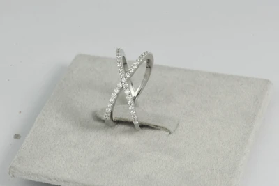 แหวนเพชร Josette Twist