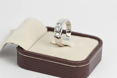 แหวนเพชร Lucienne Duo