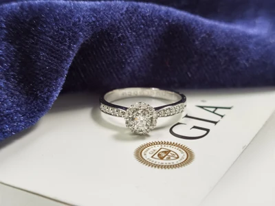 แหวนเพชร Celestine Halo