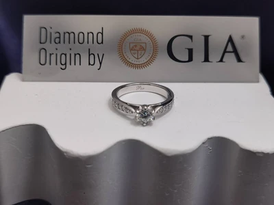 แหวนเพชร Ines Duo