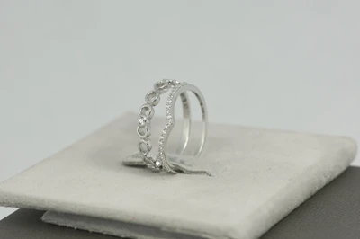 แหวนเพชร Zinnia Band