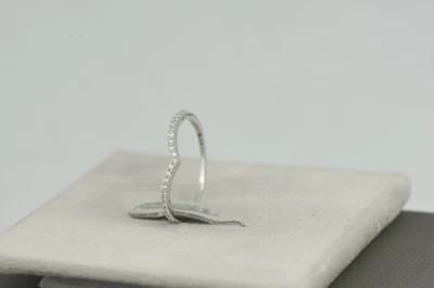 แหวนเพชร Zinnia Band