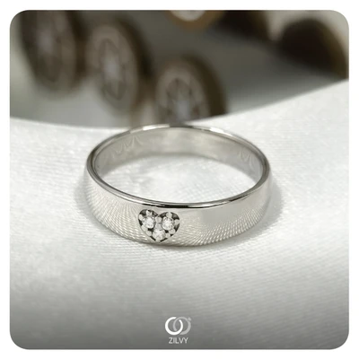 แหวนเพชร Lilac Cluster