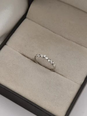 แหวนเพชร Selene Band